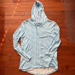 Vineyard vines, long sleeve hooded shirt